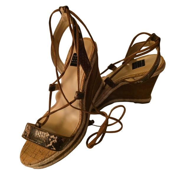 NEW White House Black Market Brown Strappy Wedges Heels - Picture 1 of 5